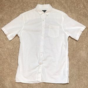 Linen Slim Fit Medium Short-Sleeve Button Up